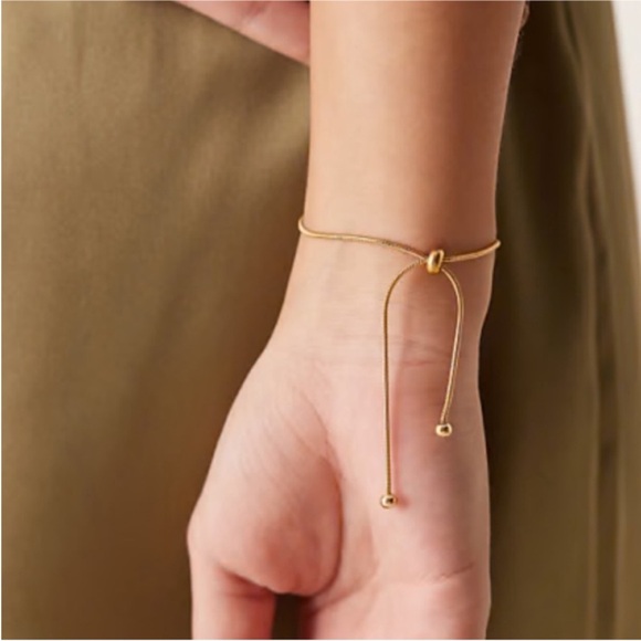 Jewelry - New! Gold Adjustable Stacking Bracelet (3040) NWOT